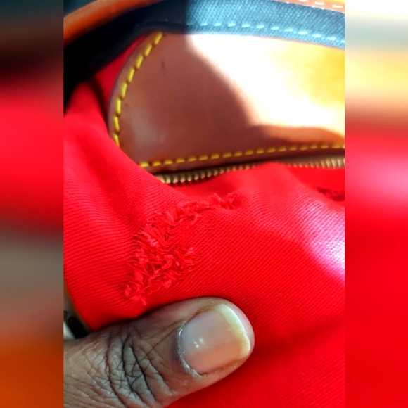 DOONEY & BOURKE TOTE - Picture 14 of 14